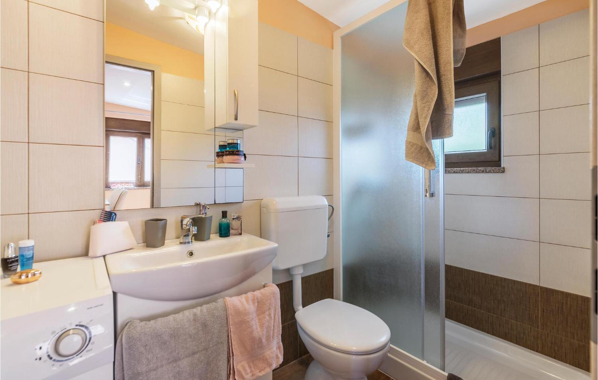 1 Bedroom Stunning Apartment In Pula Exterior foto